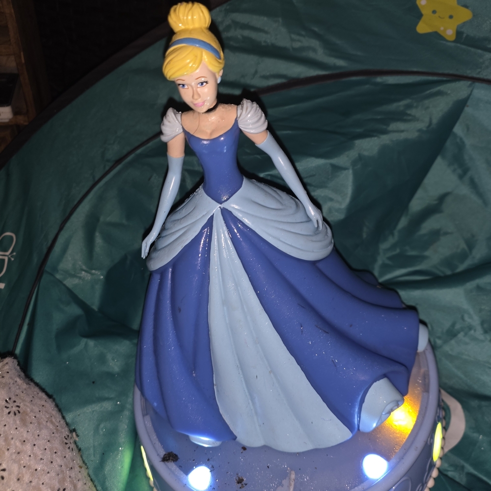 Disney Princess Cinderella Musical Lightup Figural Whimsical Bank Plaything Rare